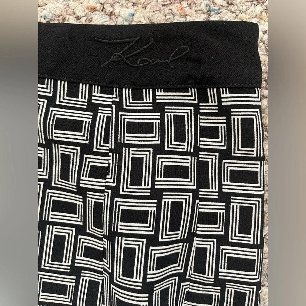 Karl Lagerfeld Black White Geometric Lightweight Pleated Mini Skirt,Women’s Sz 6 - Picture 14 of 16